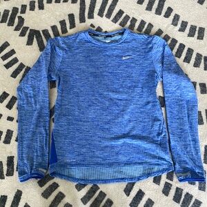 Nike Sphere Element Running Top